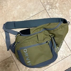 Orvis Safe Passage Sling Pack/Only Safe Passage Sling Pack, Olive Gray